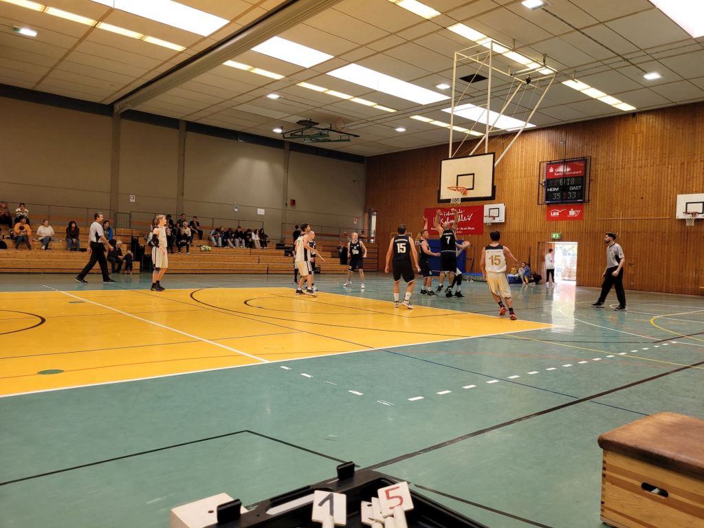 3 Defense unterm Korb